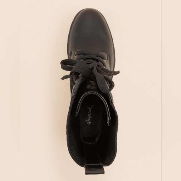 Qupid- Renley-03 black combat boots, size 5 - Picture 4 of 5